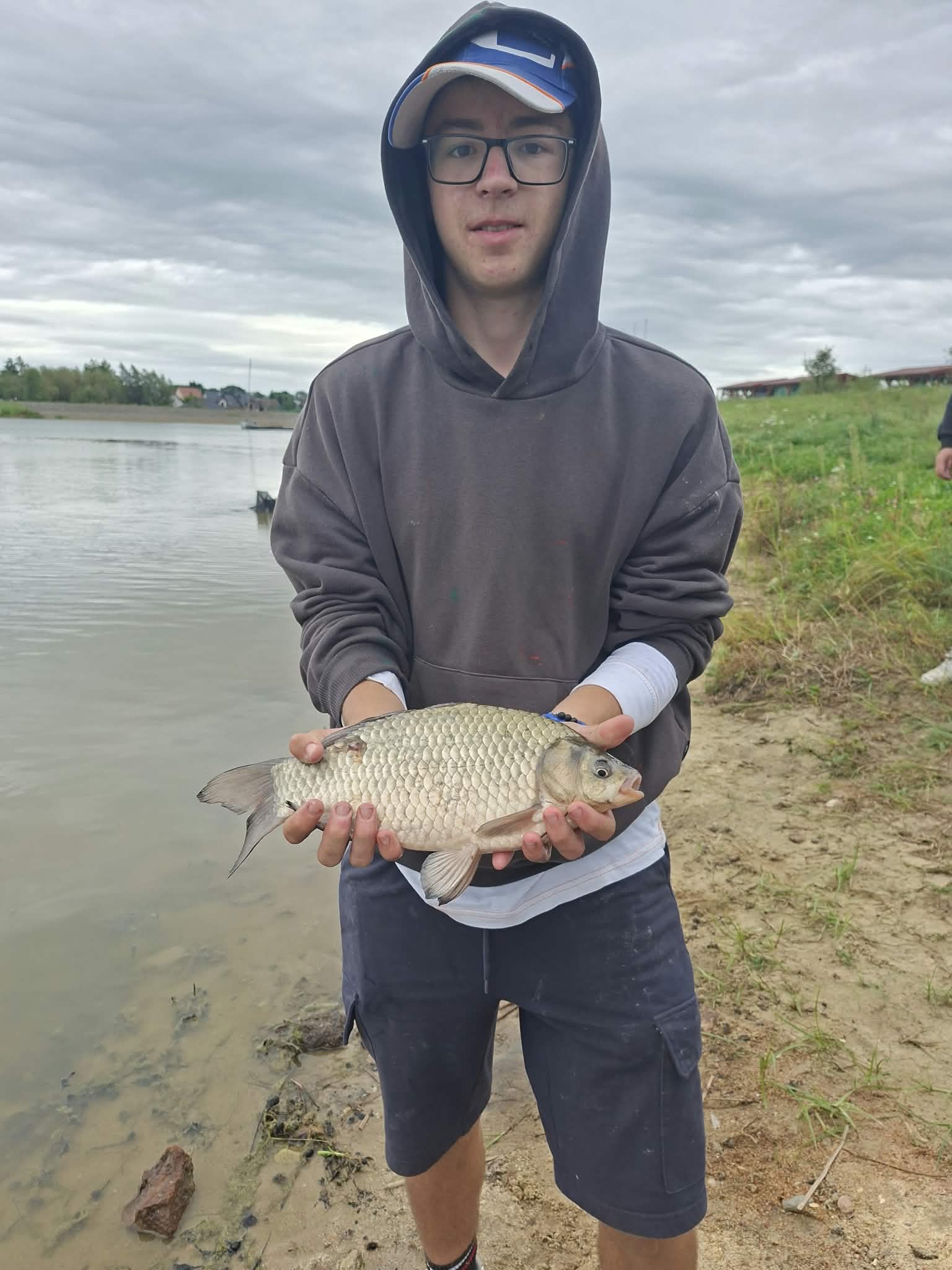 21